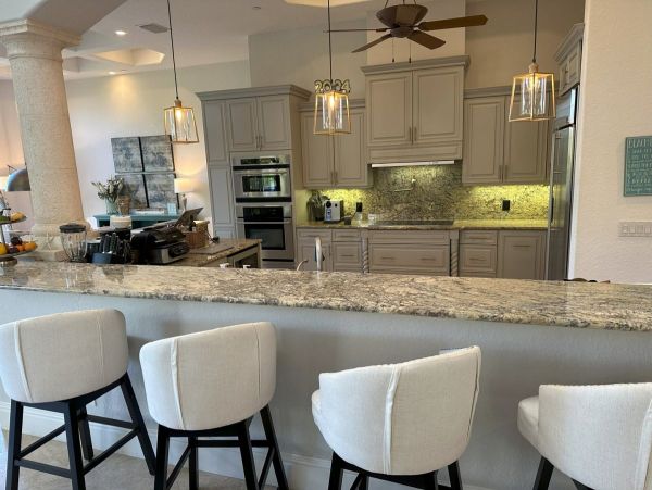 Luxury Four Bedroom Vacation Rental on Longboat Key Sleeps 8